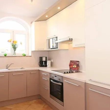 Mozart Apartment *